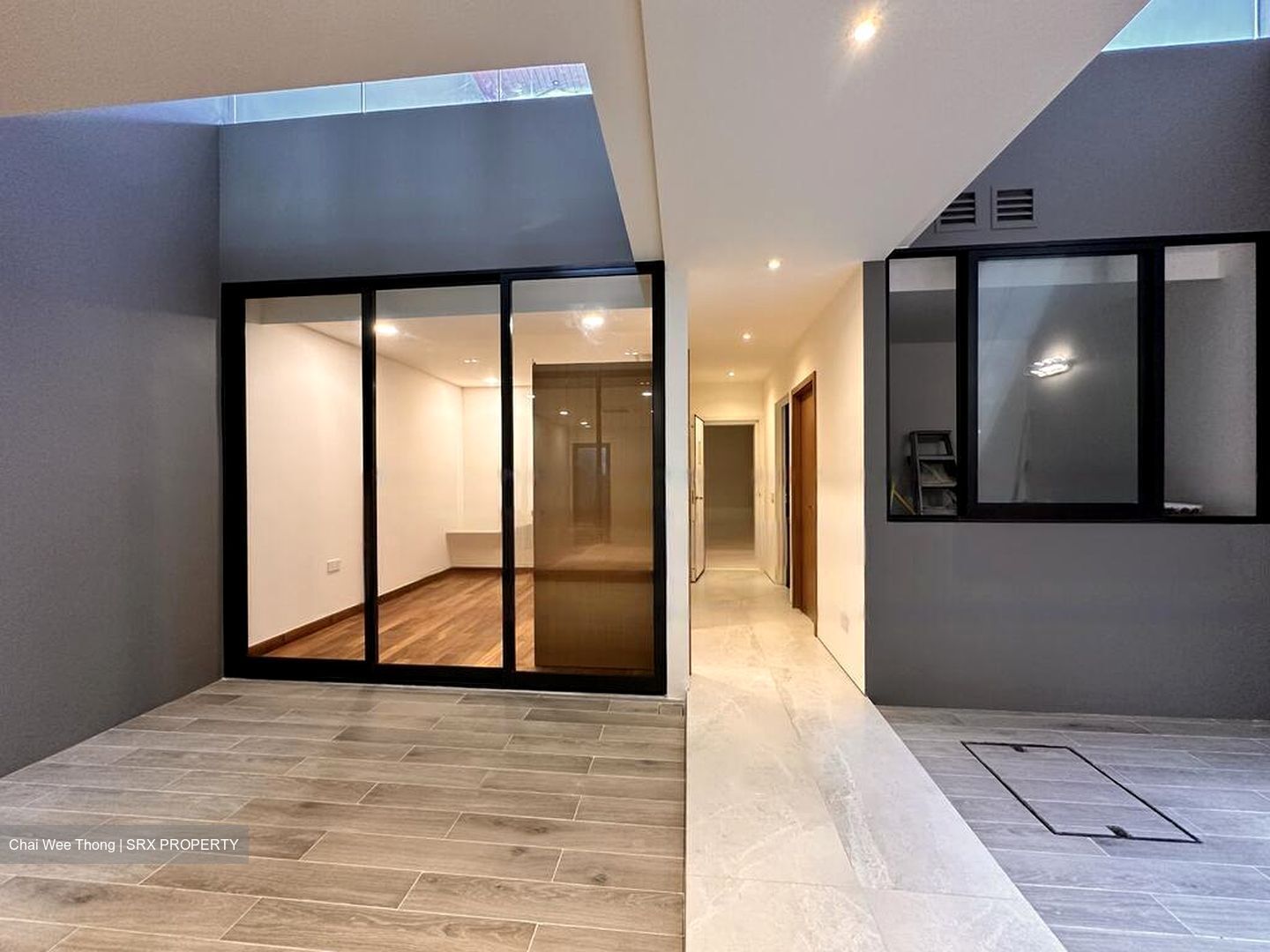 Opera Estate (D15), Terrace #479873991
